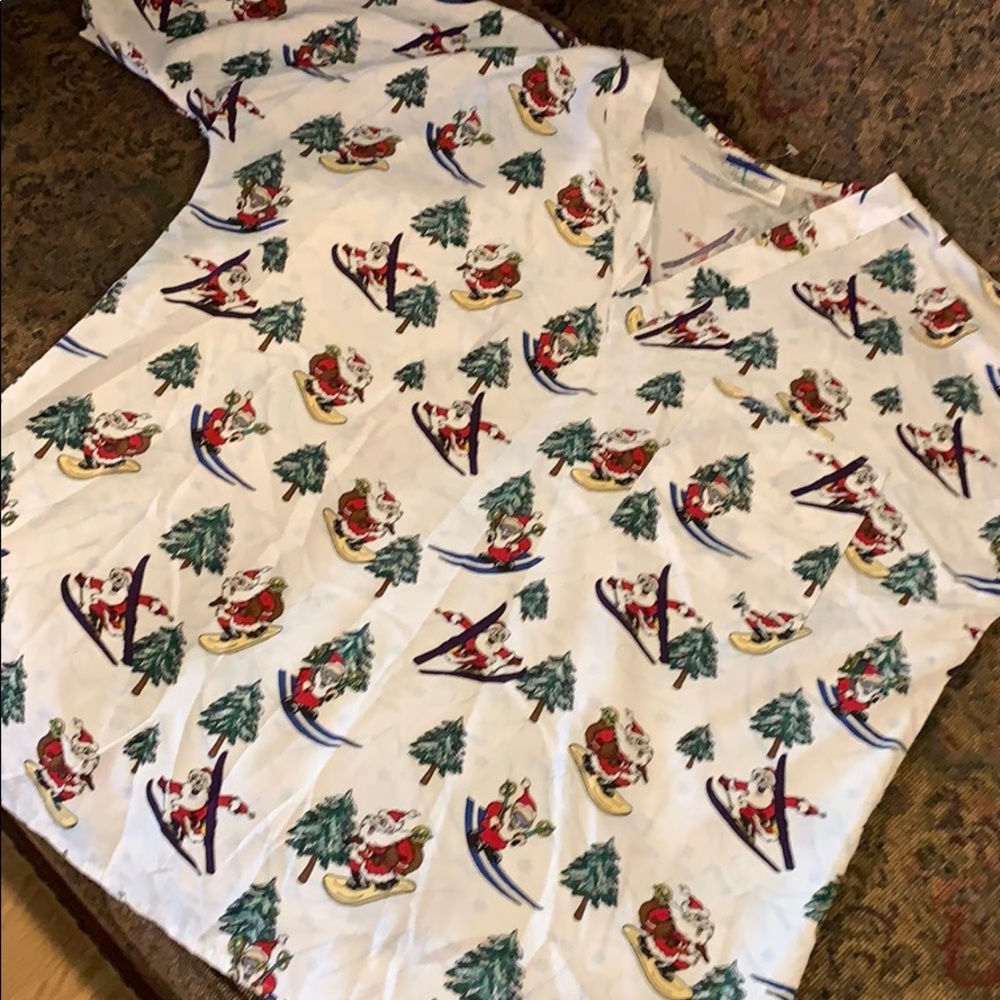 Scrub top - Picture 1 of 3
